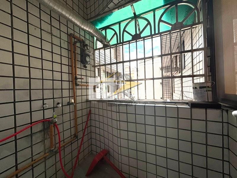 【星鑽】(專委)內壢後站環中商圈全新3+1房車房屋室內格局與周邊環境