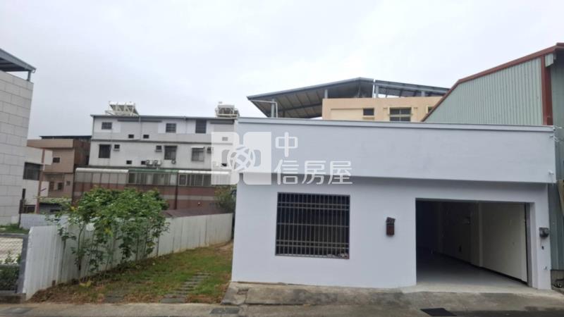 南投市中興國中大面寬庭院平房房屋室內格局與周邊環境