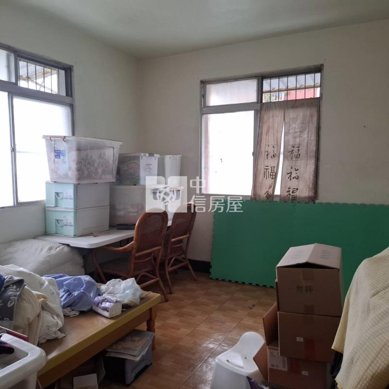 左營世運公寓2樓房屋室內格局與周邊環境