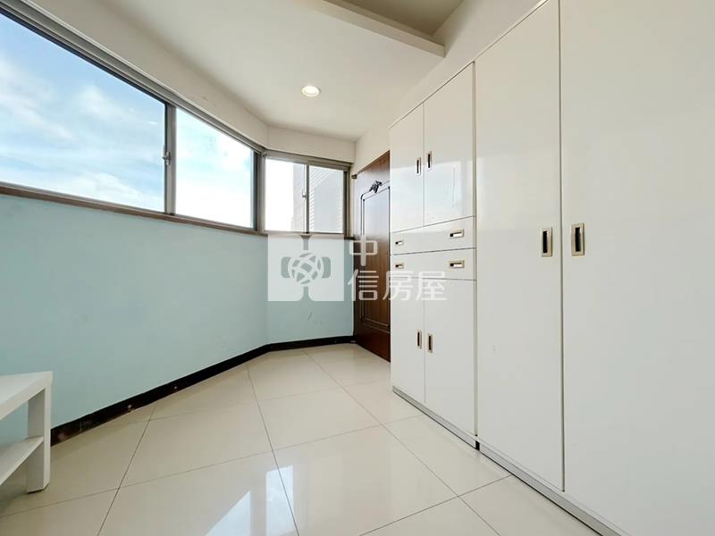 新竹市政府三房+車位房屋室內格局與周邊環境