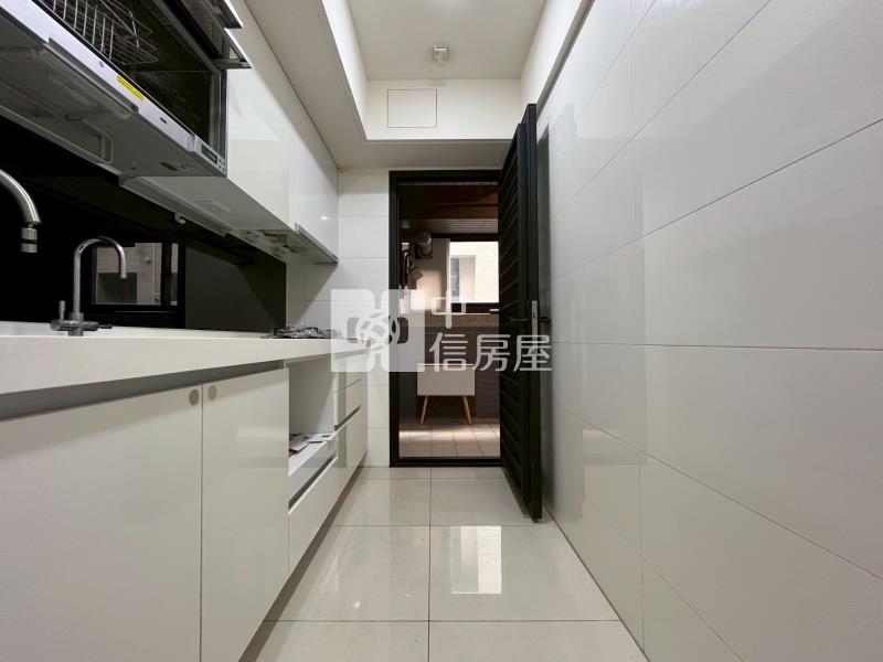 勝美樹高樓層三房休旅車位房屋室內格局與周邊環境