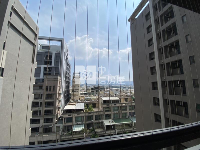 昂峰聚羨岱三房雙平車視野戶房屋室內格局與周邊環境