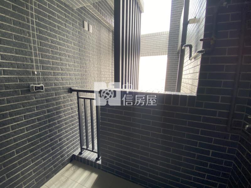 昂峰聚羨岱三房雙平車視野戶房屋室內格局與周邊環境