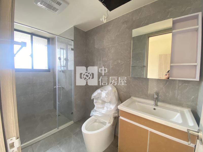 昂峰聚羨岱三房雙平車視野戶房屋室內格局與周邊環境