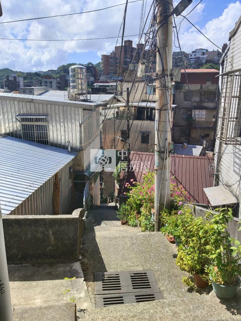 基隆西定美2房房屋室內格局與周邊環境