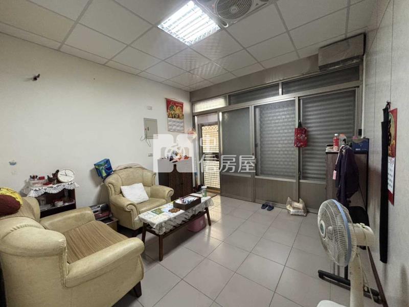 健行科大旁大面寬公寓房屋室內格局與周邊環境