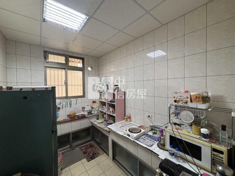 健行科大旁大面寬公寓房屋室內格局與周邊環境