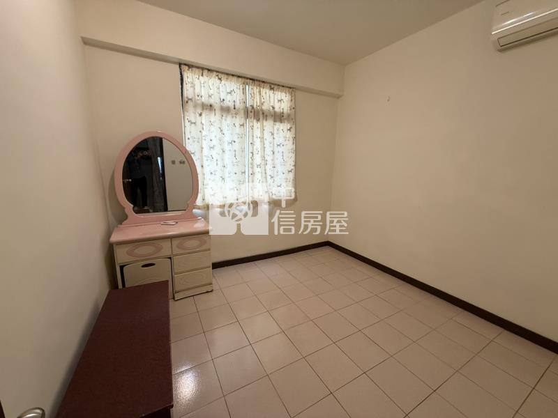 楊梅瑞塘國小邊間大地坪透天房屋室內格局與周邊環境