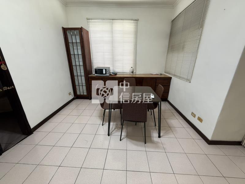 楊梅瑞塘國小邊間大地坪透天房屋室內格局與周邊環境