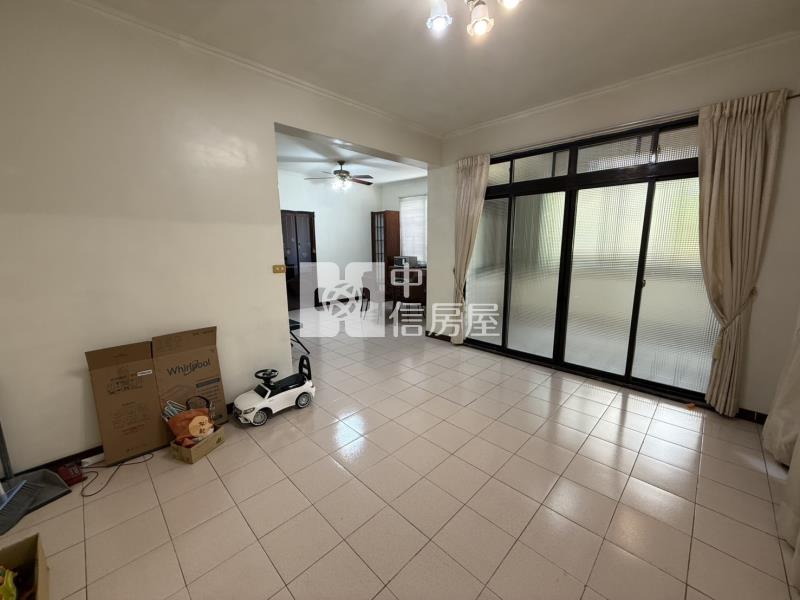 楊梅瑞塘國小邊間大地坪透天房屋室內格局與周邊環境