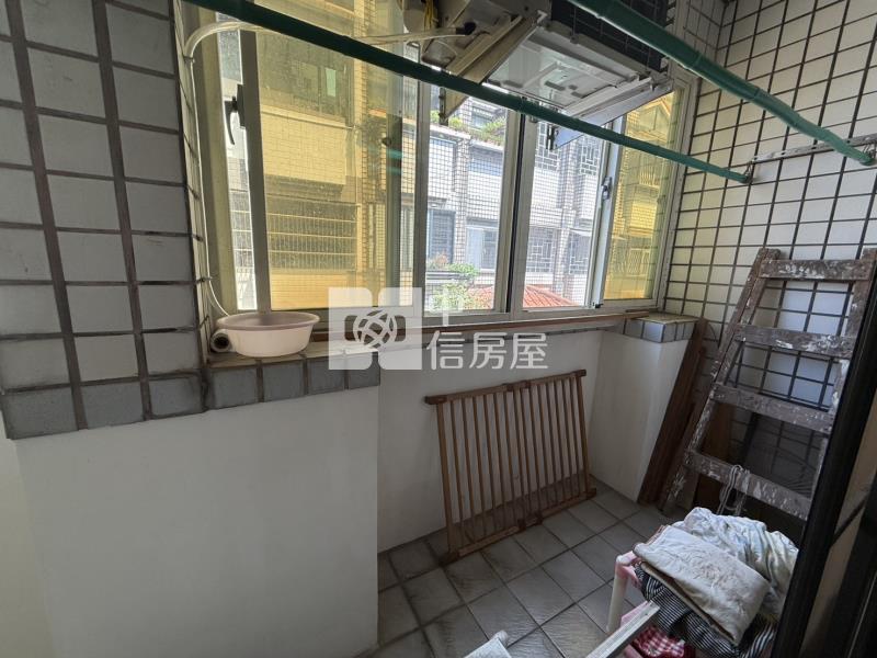 楊梅瑞塘國小邊間大地坪透天房屋室內格局與周邊環境