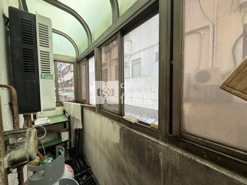 楊梅瑞塘國小邊間大地坪透天房屋室內格局與周邊環境