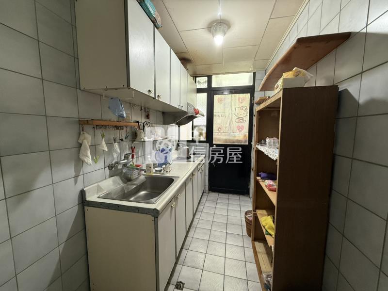 楊梅瑞塘國小邊間大地坪透天房屋室內格局與周邊環境