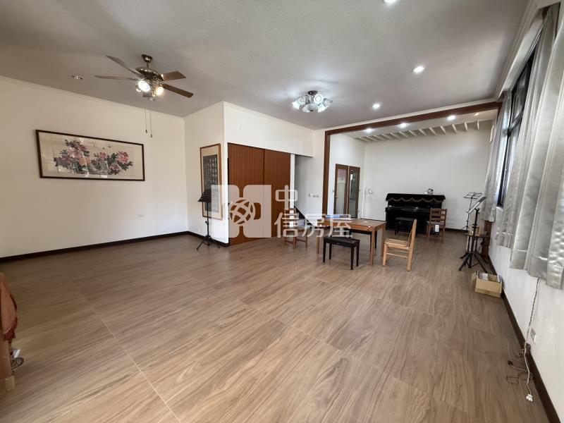 楊梅瑞塘國小邊間大地坪透天房屋室內格局與周邊環境