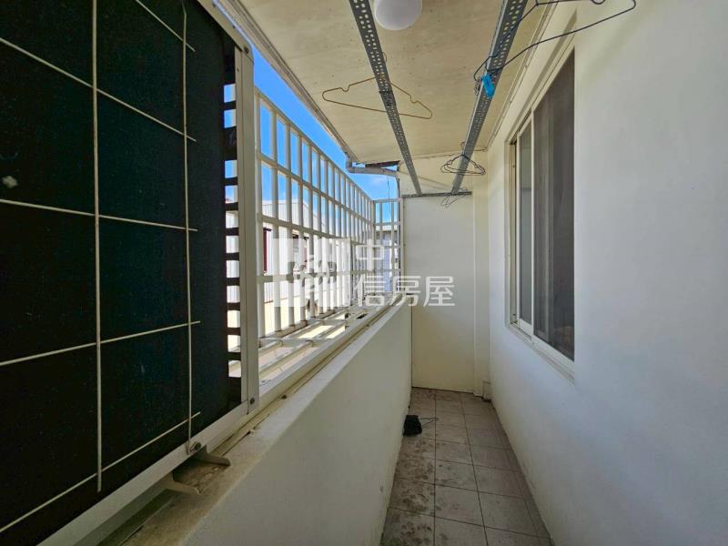 近洲際8米活巷邊間美透天可營登房屋室內格局與周邊環境