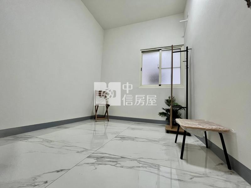 屏東市崇蘭文教區透天房屋室內格局與周邊環境