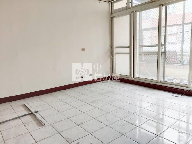 興隆透天房屋室內格局與周邊環境