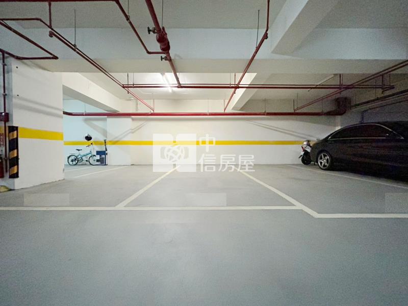 高鐵區高樓層景觀戶房屋室內格局與周邊環境