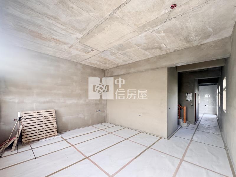 低總價全新完工山邊鄉村風農舍房屋室內格局與周邊環境