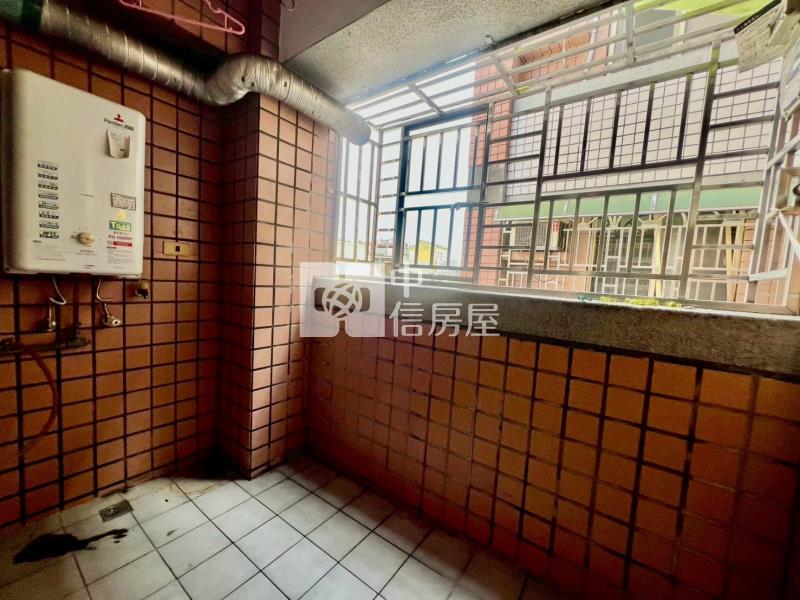 富家雙星車位2房房屋室內格局與周邊環境