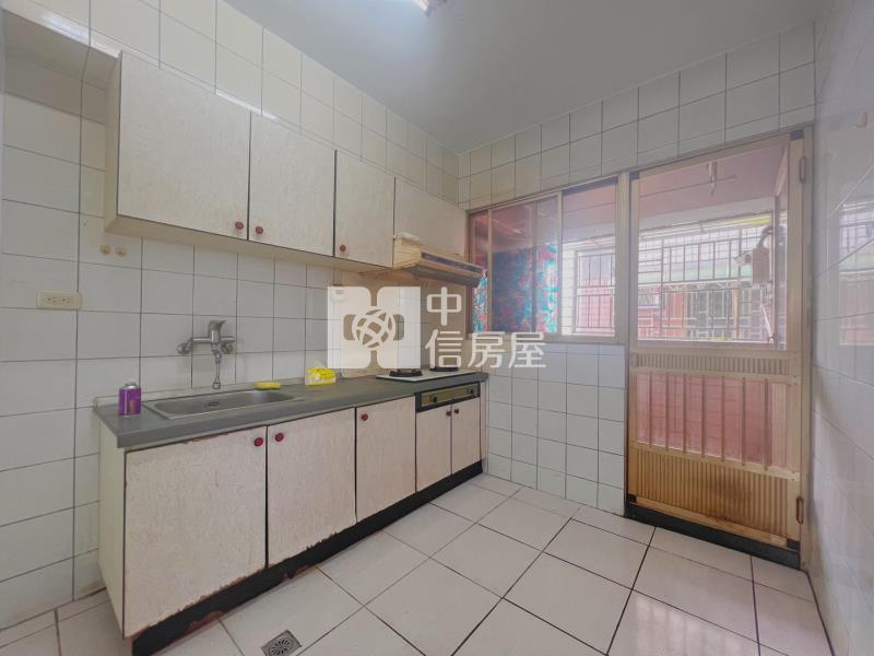 富家雙星車位2房房屋室內格局與周邊環境