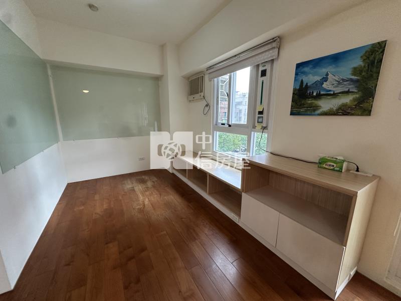 海德堡公園特區大3房+車位房屋室內格局與周邊環境