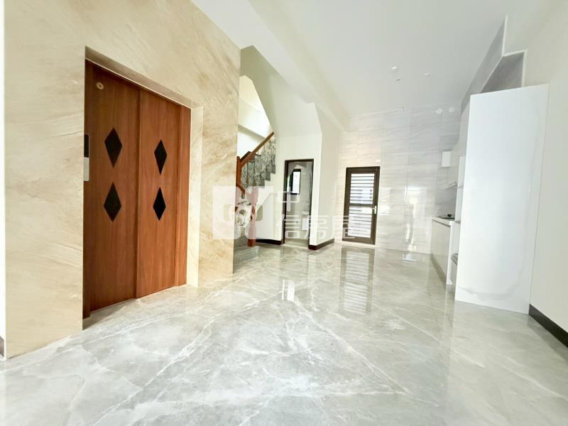 北太平新成屋臨路電梯別墅房屋室內格局與周邊環境