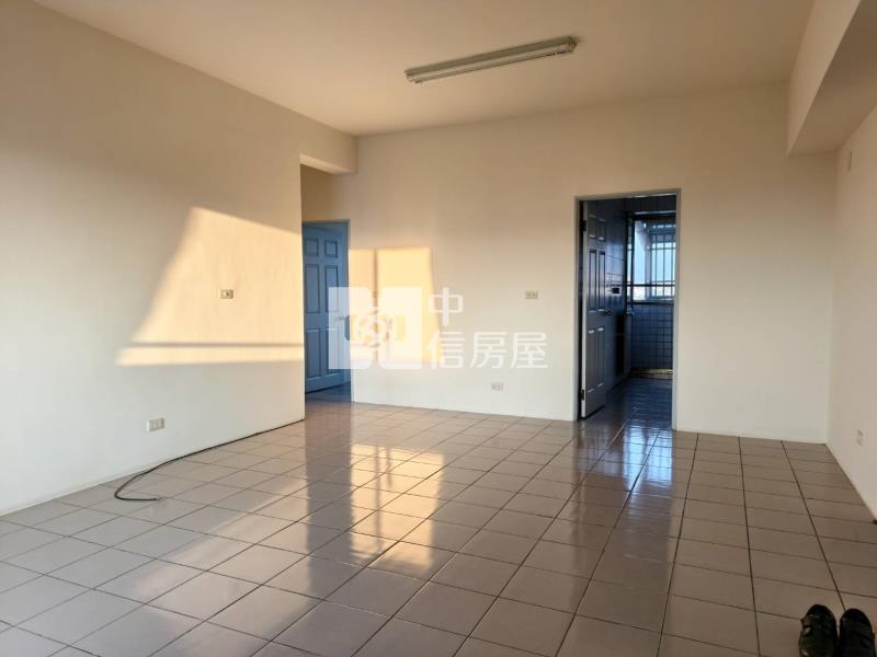 維多莉亞華廈房屋室內格局與周邊環境