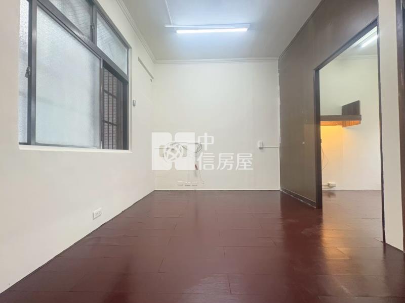 近青埔特區大崙國中前院美別墅房屋室內格局與周邊環境