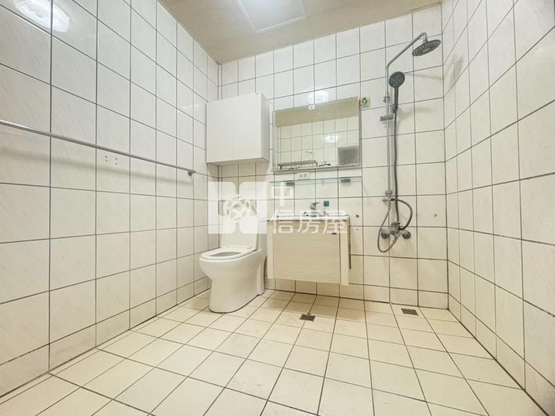 近青埔特區大崙國中前院美別墅房屋室內格局與周邊環境