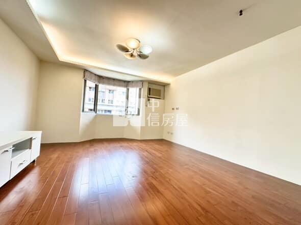 大俊國稀有4房附3車位房屋室內格局與周邊環境