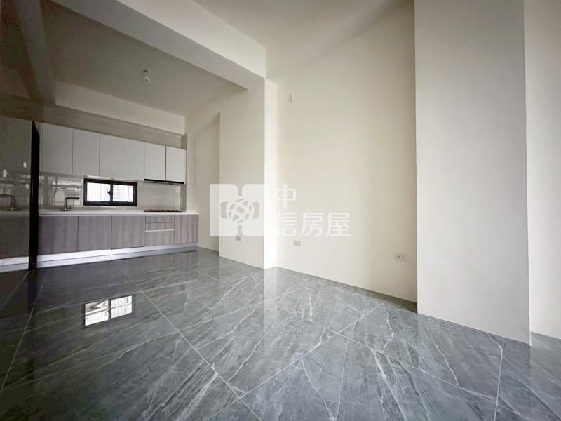 大里二期全新五套房雙車電梯別墅房屋室內格局與周邊環境