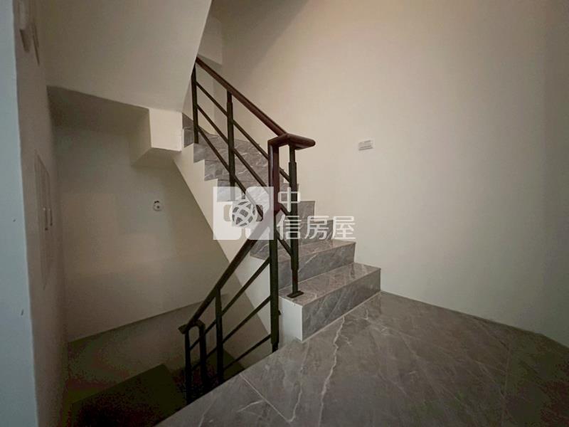 大里二期全新五套房雙車電梯別墅房屋室內格局與周邊環境