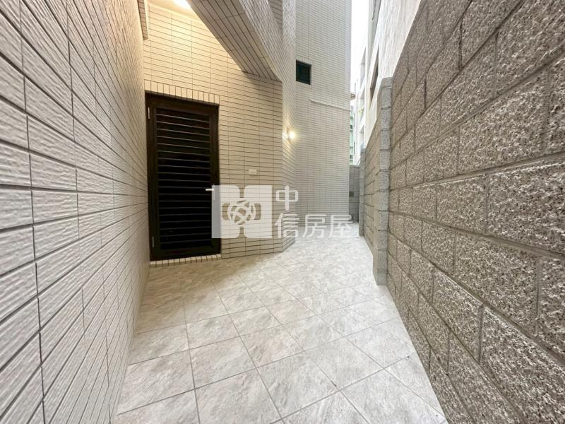 大里二期全新五套房雙車電梯別墅房屋室內格局與周邊環境