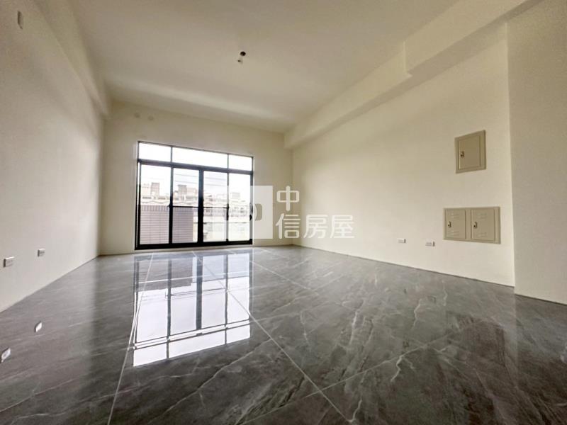 大里二期全新臨路店住別墅房屋室內格局與周邊環境