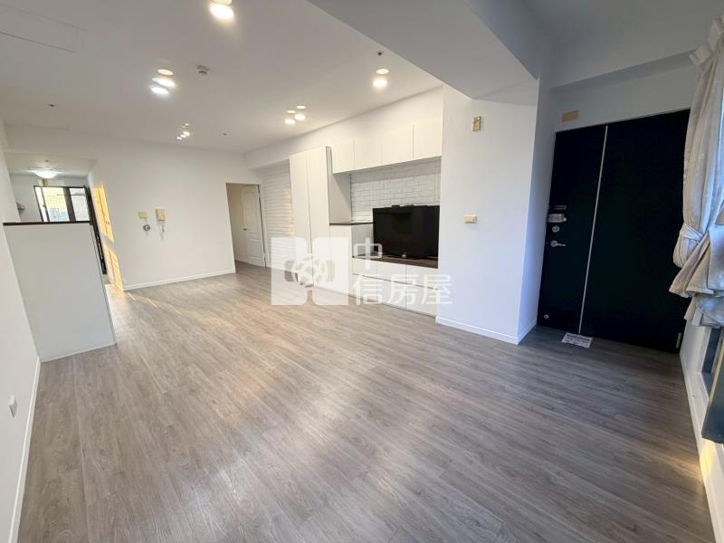 太子紐約次頂樓3房平車房屋室內格局與周邊環境