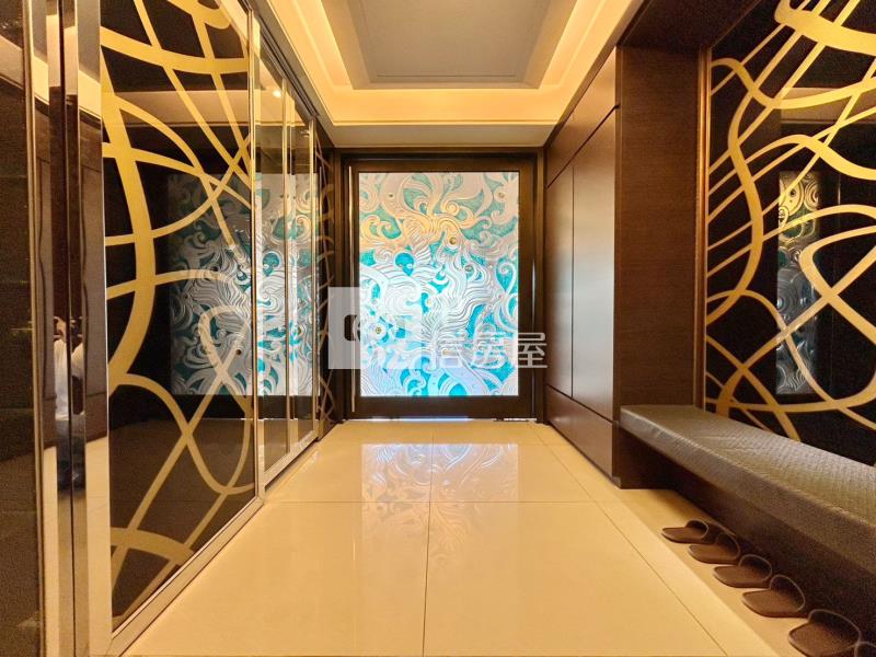 極光琉璃極美大三房房屋室內格局與周邊環境