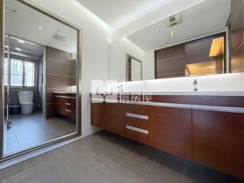 極光琉璃極美大三房房屋室內格局與周邊環境