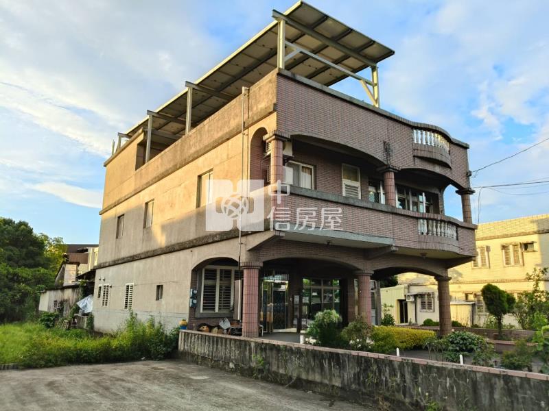 C238宜蘭員山近市區透天別墅房屋室內格局與周邊環境