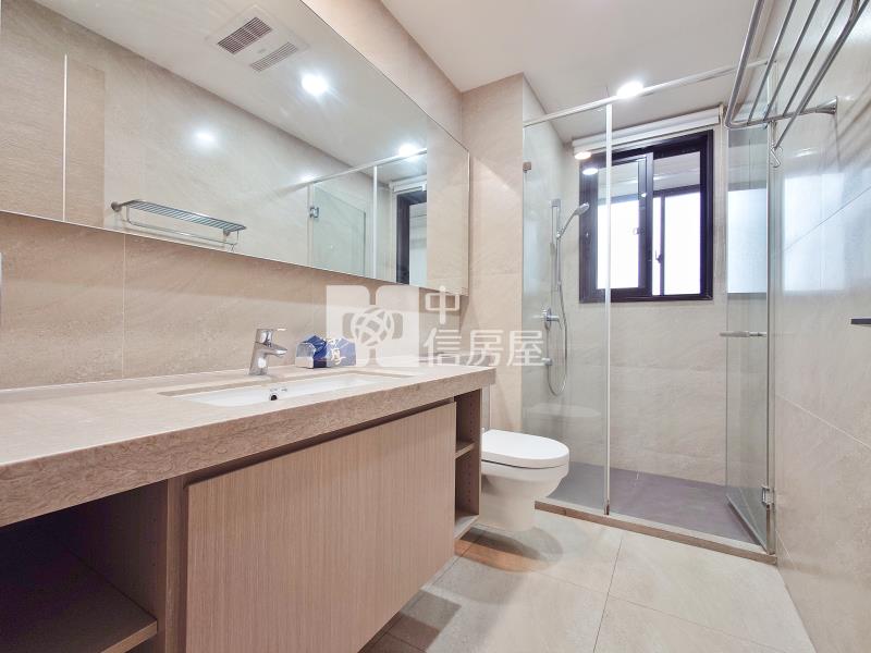 閱上景面公園三房雙車房屋室內格局與周邊環境