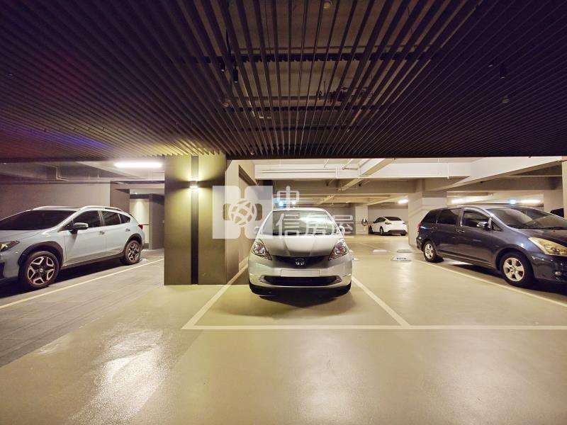 閱上景面公園三房雙車房屋室內格局與周邊環境