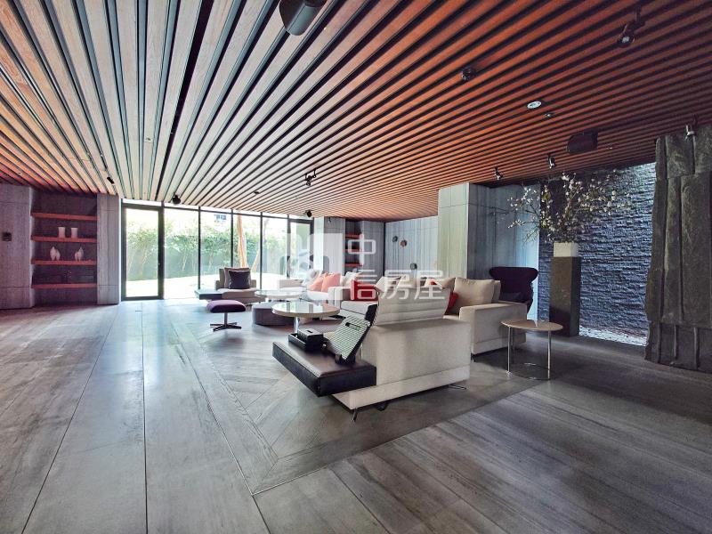 閱上景面公園三房雙車房屋室內格局與周邊環境