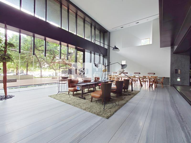 閱上景面公園三房雙車房屋室內格局與周邊環境