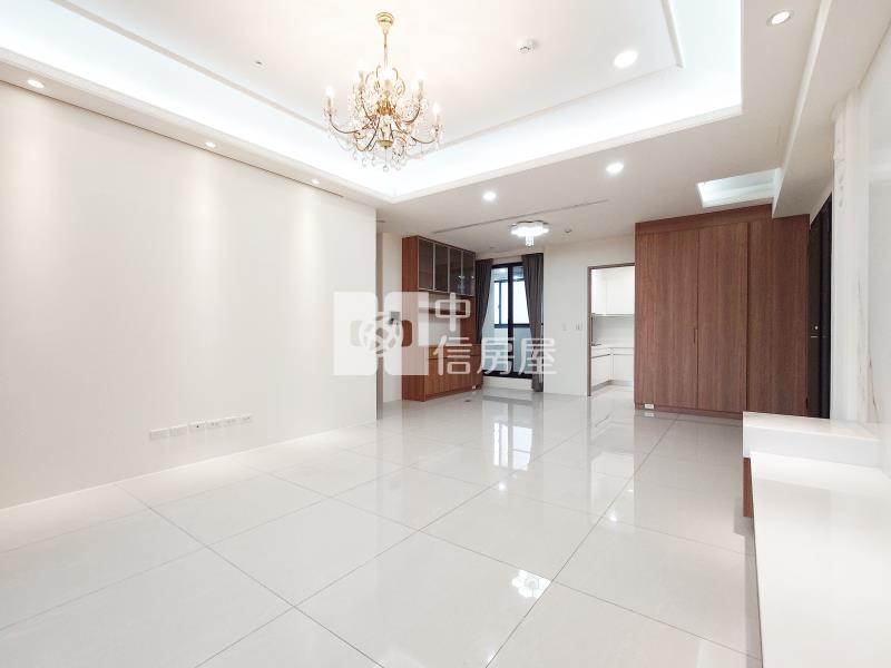 閱上景面公園三房雙車房屋室內格局與周邊環境