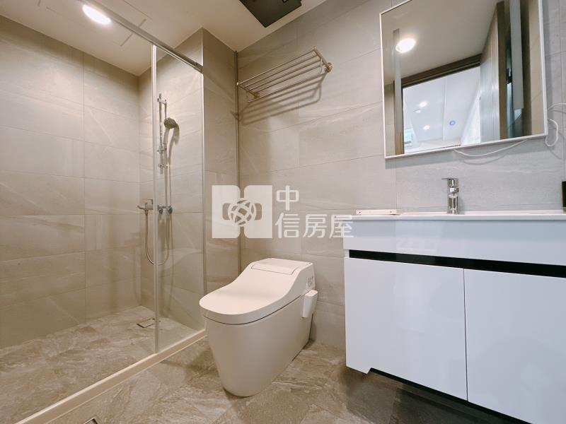 北屯11期輕屋齡三房平車高樓層精裝戶房屋室內格局與周邊環境