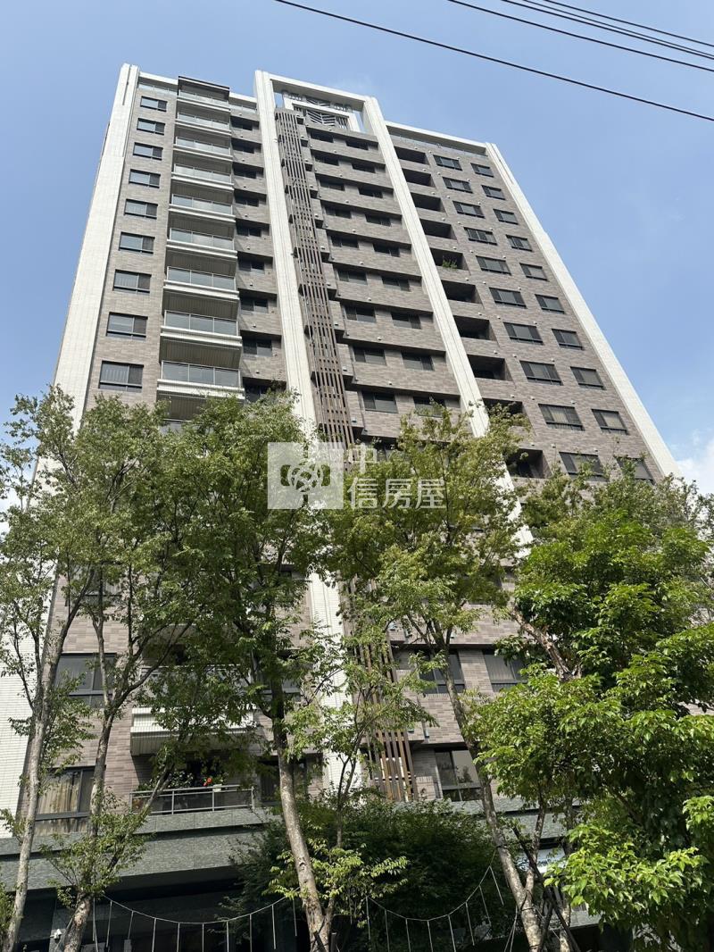 北屯11期輕屋齡三房平車高樓層精裝戶房屋室內格局與周邊環境