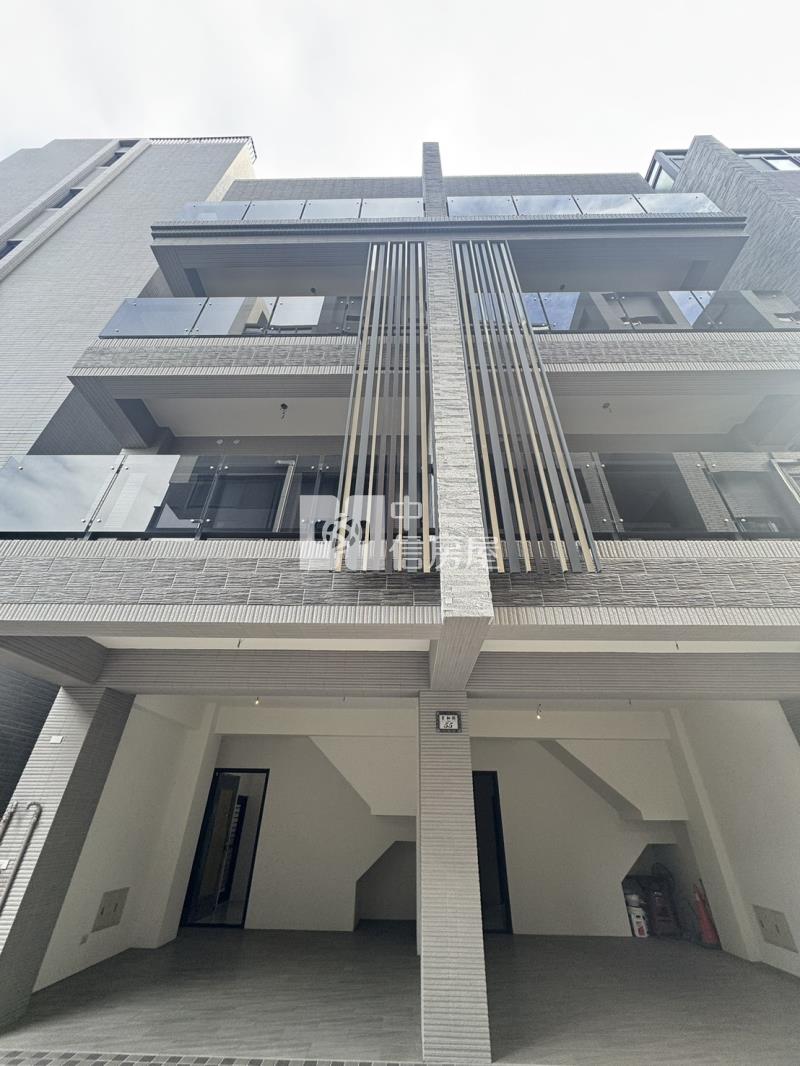 十期三字頭全新電梯別墅B房屋室內格局與周邊環境