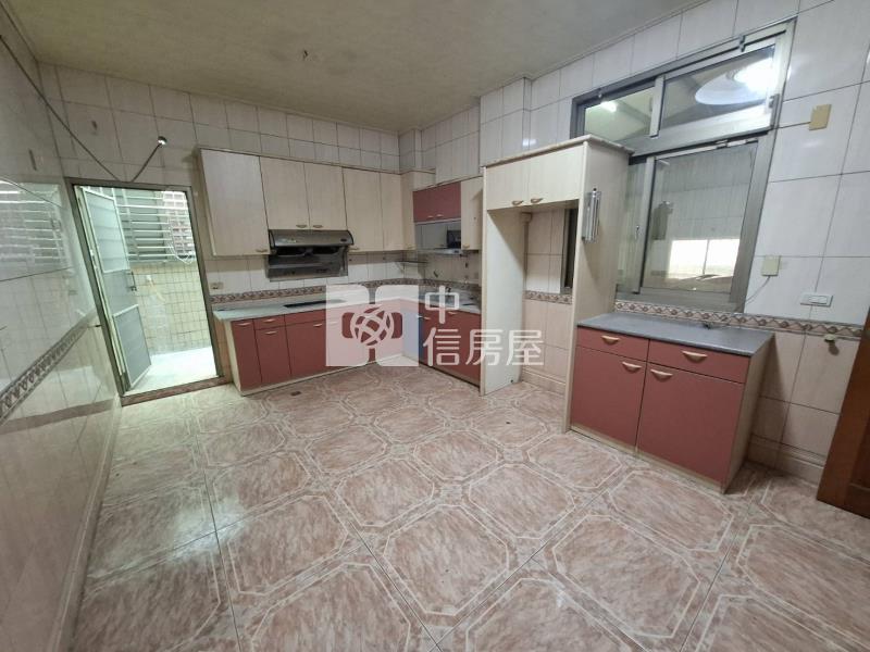 北斗重劃區面9米+30坪6車位別墅房屋室內格局與周邊環境