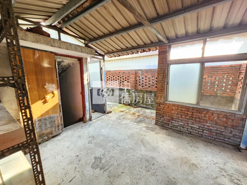 山仔頂門前停車2層樓透天房屋室內格局與周邊環境