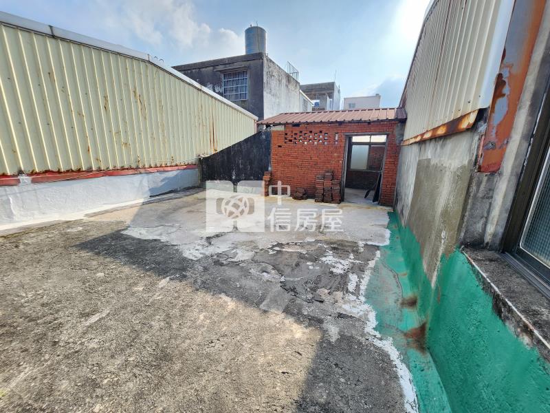 山仔頂門前停車2層樓透天房屋室內格局與周邊環境